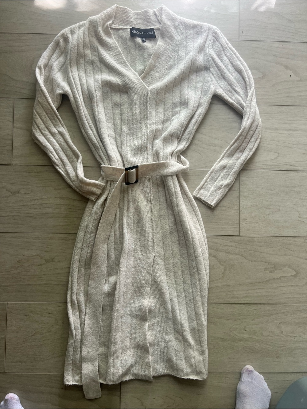 Kendall & Kylie Cream Ribbed V-Neck Belted Long Sleeve Dress